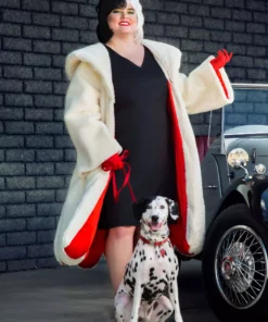 Fun Costumes Cruella De Vil Coat Costume For Plus Size Women From Disney's 101 Dalmatians -Wonderful Halloween Costumes Shop plus size womens deluxe cruella de vil costume alt 2